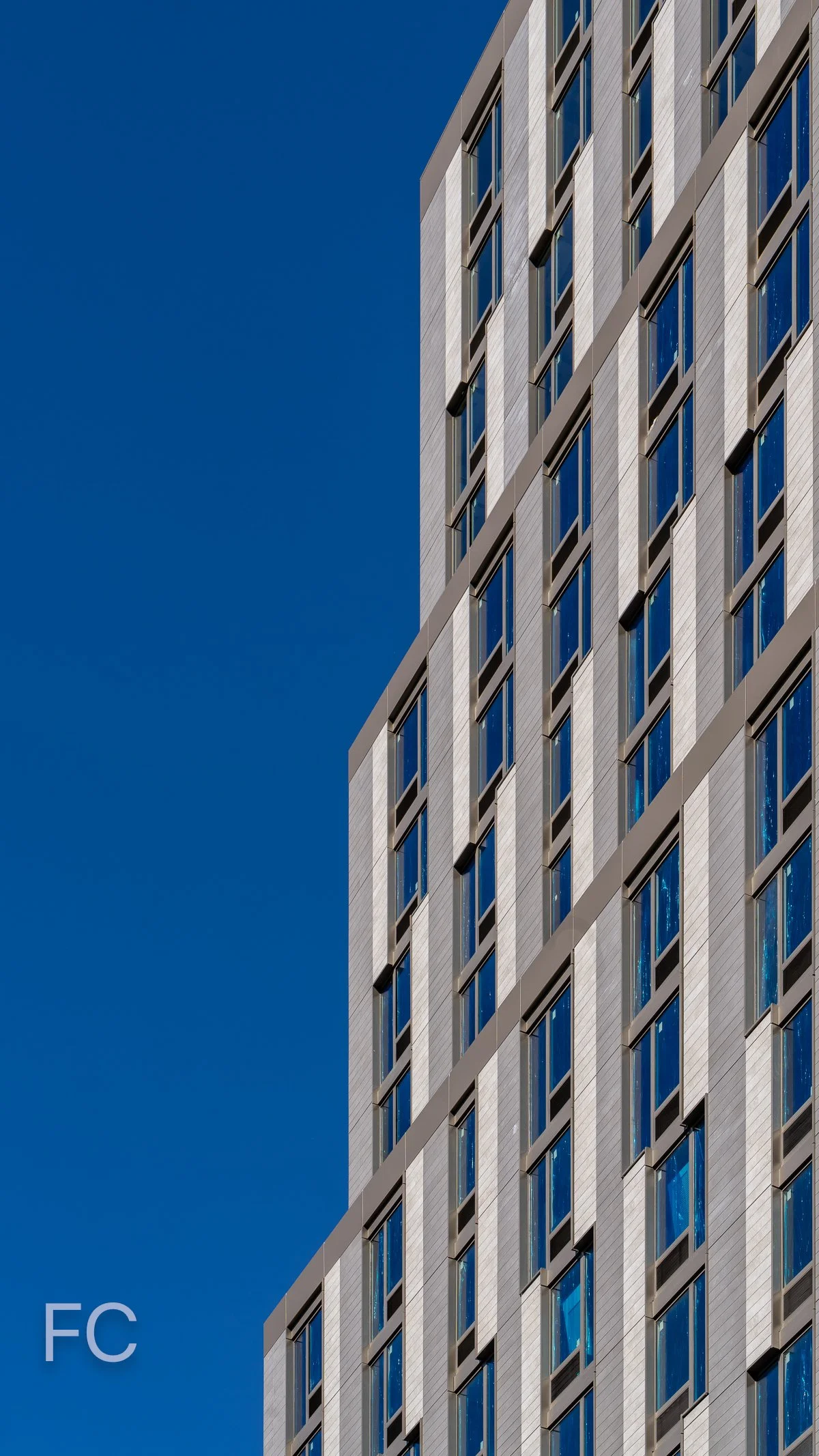 ST様 3点 Construction Update: The East at 644 East 14th Street